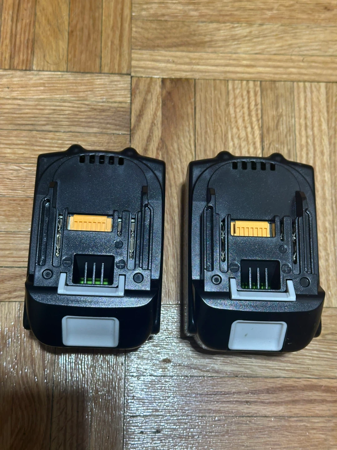 2 MT1880 Rechargeable Lithium-Ion Batteries - 18V - photo 2