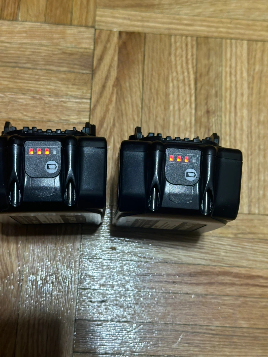 2 MT1880 Rechargeable Lithium-Ion Batteries - 18V - photo 4