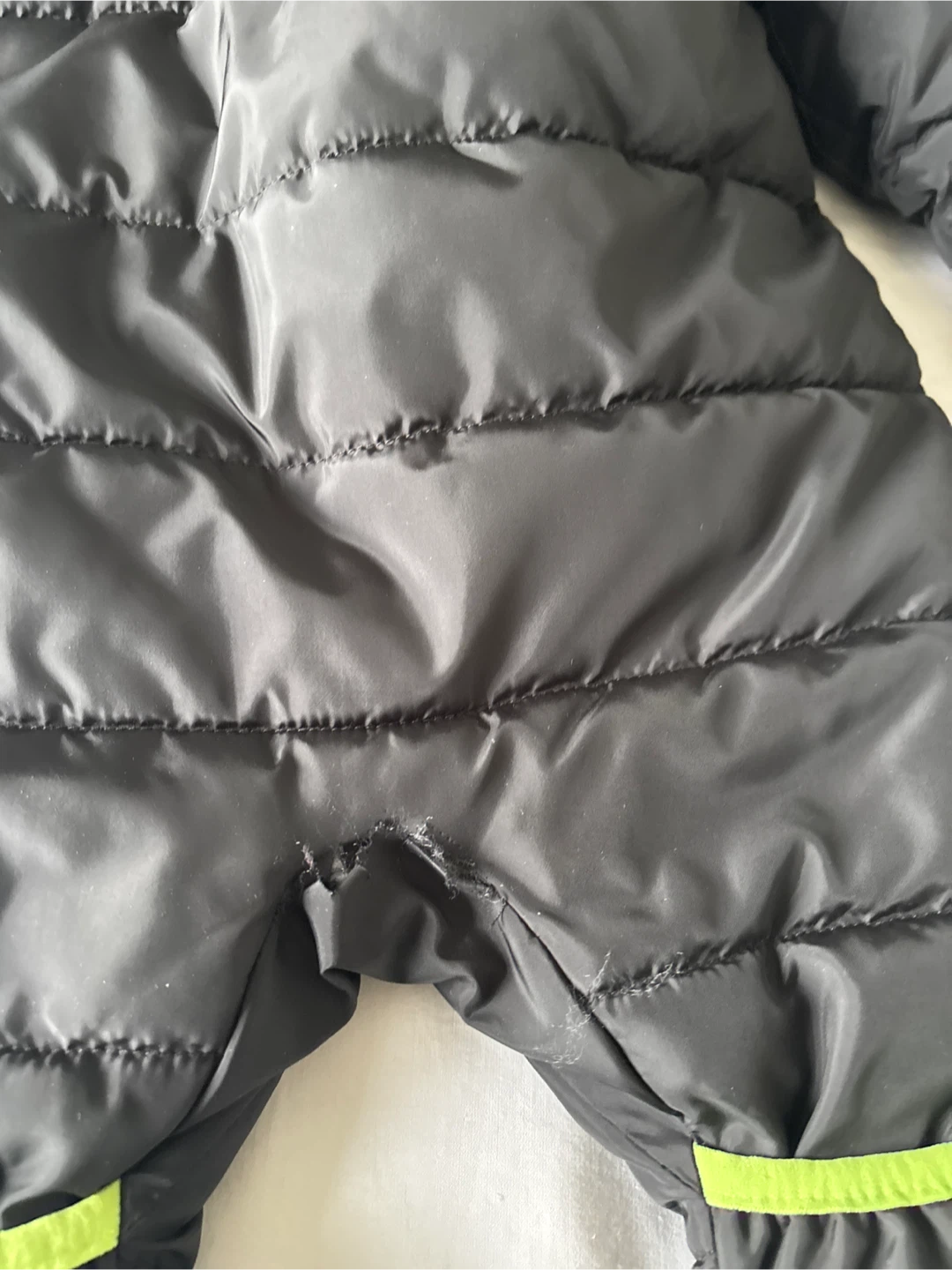 Nike Baby Snowsuit 6 months Black/Neon Yellow Size 6-9M - photo 3