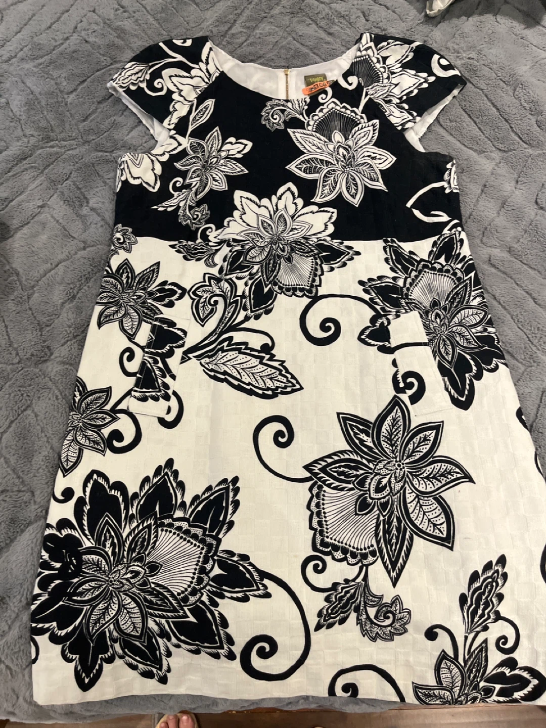 Talbots Black & White Floral Print Cap Sleeve Dress Size 12