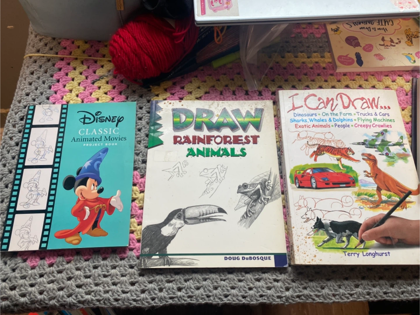 How to draw books