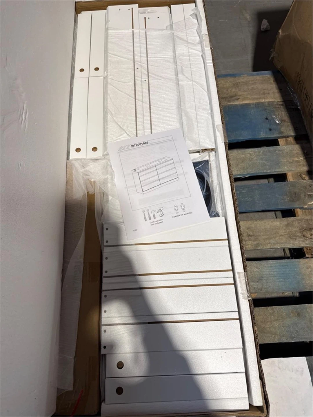 8 Drawer Dresser with Power Outlet - photo 2