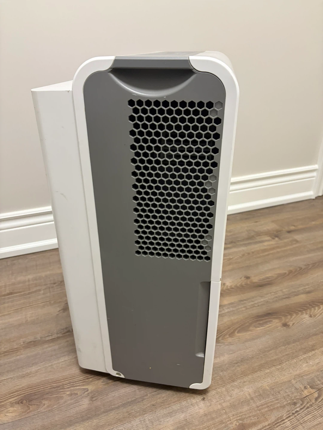 Perfect Aire Dehumidifier - photo 3