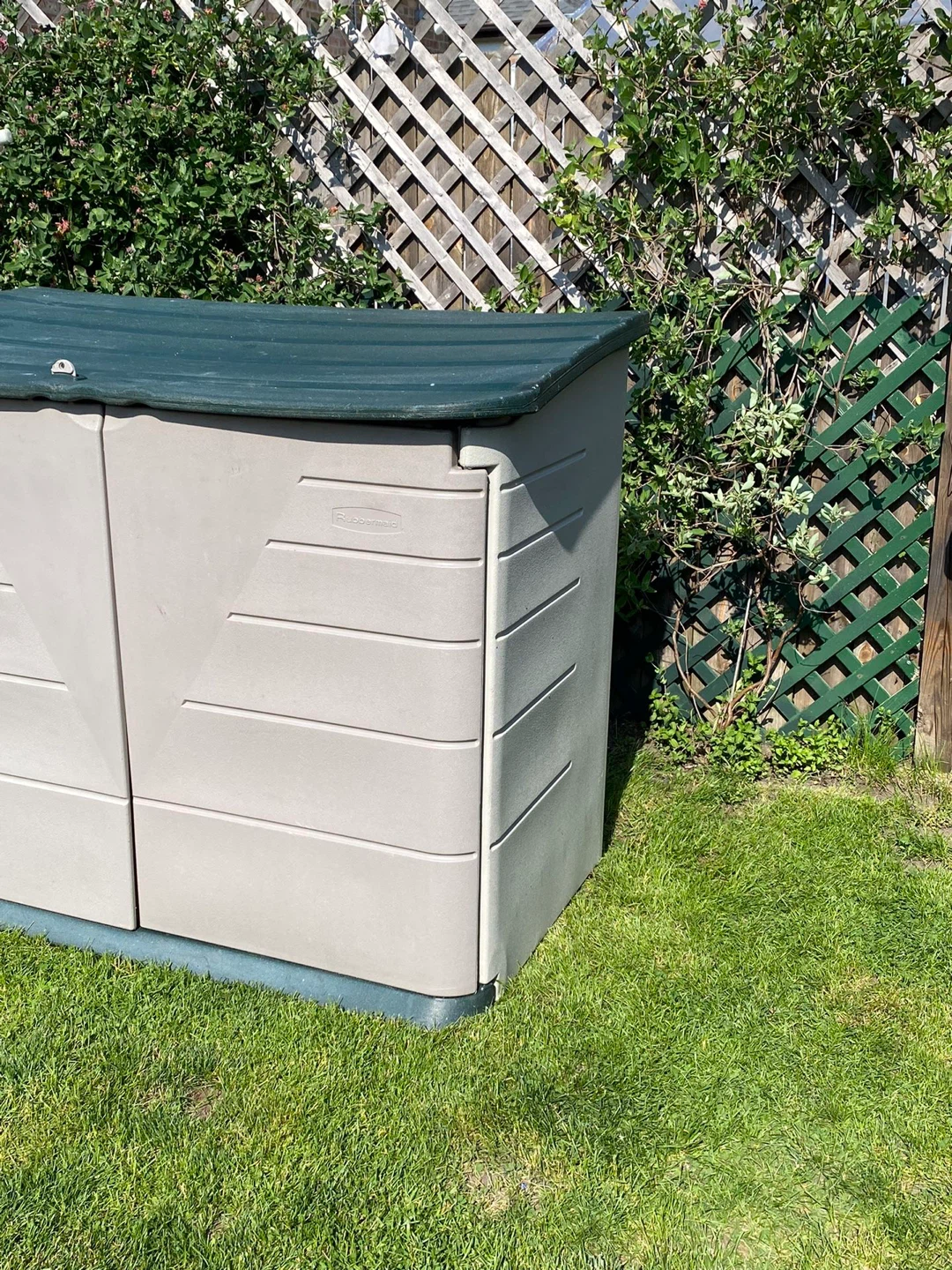 Rubbermaid Storage Shed - photo 2