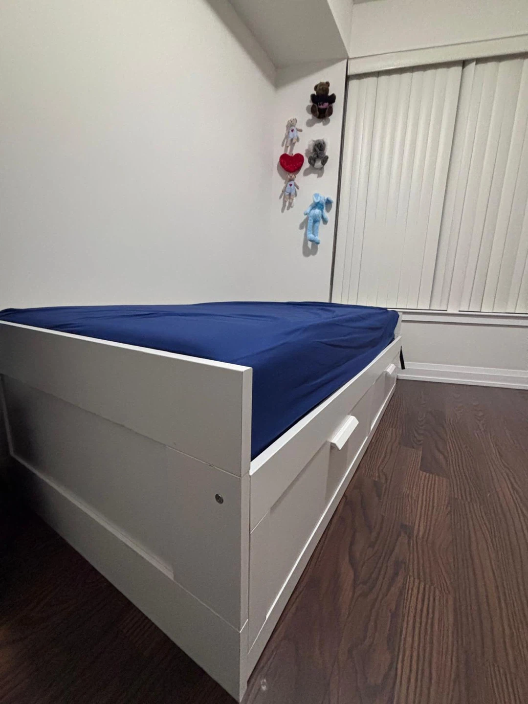 IKEA White Daybed with Storage Drawers - photo 3
