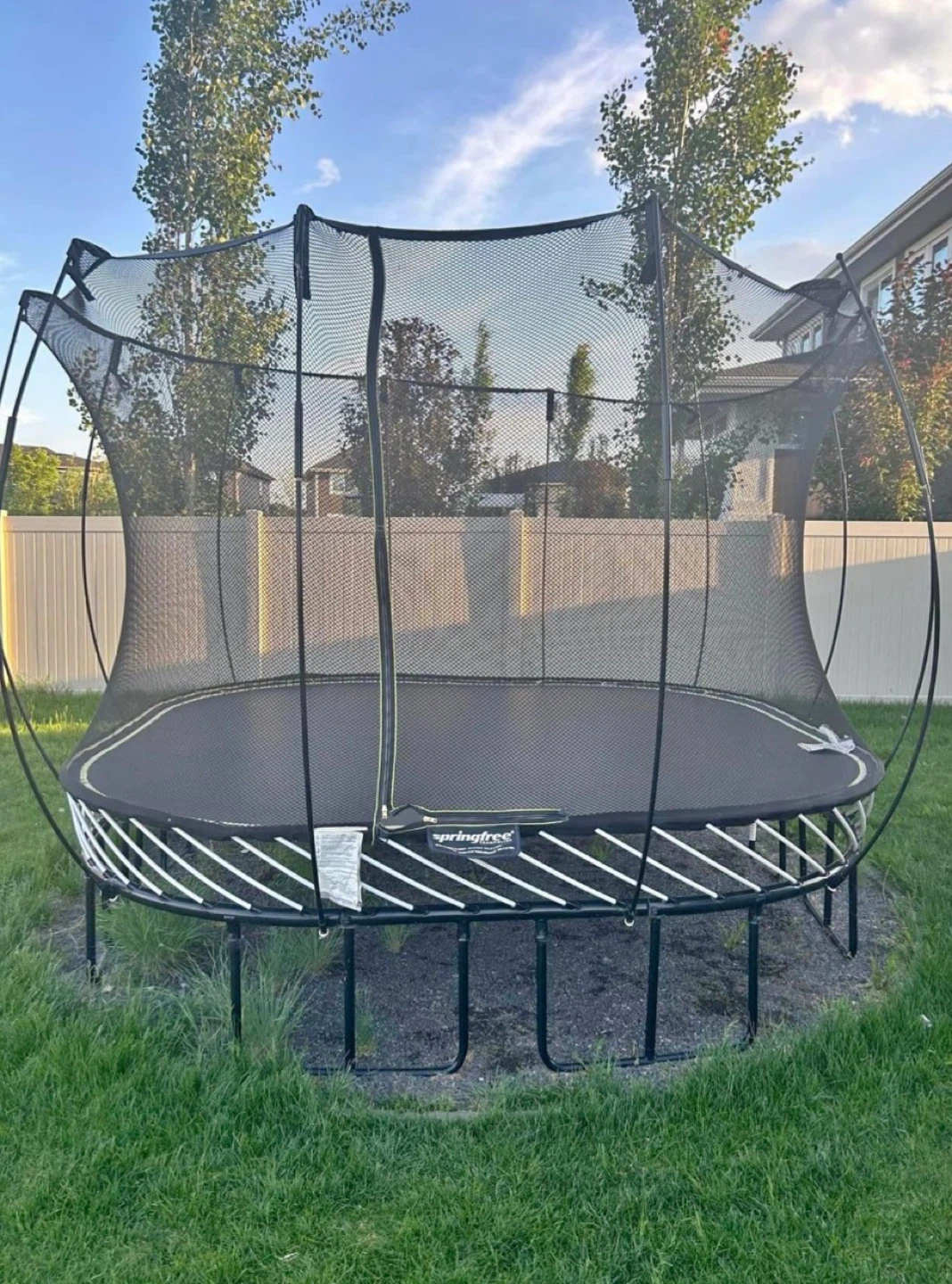 Like new Springfree Trampoline large square 11x11 - photo 2