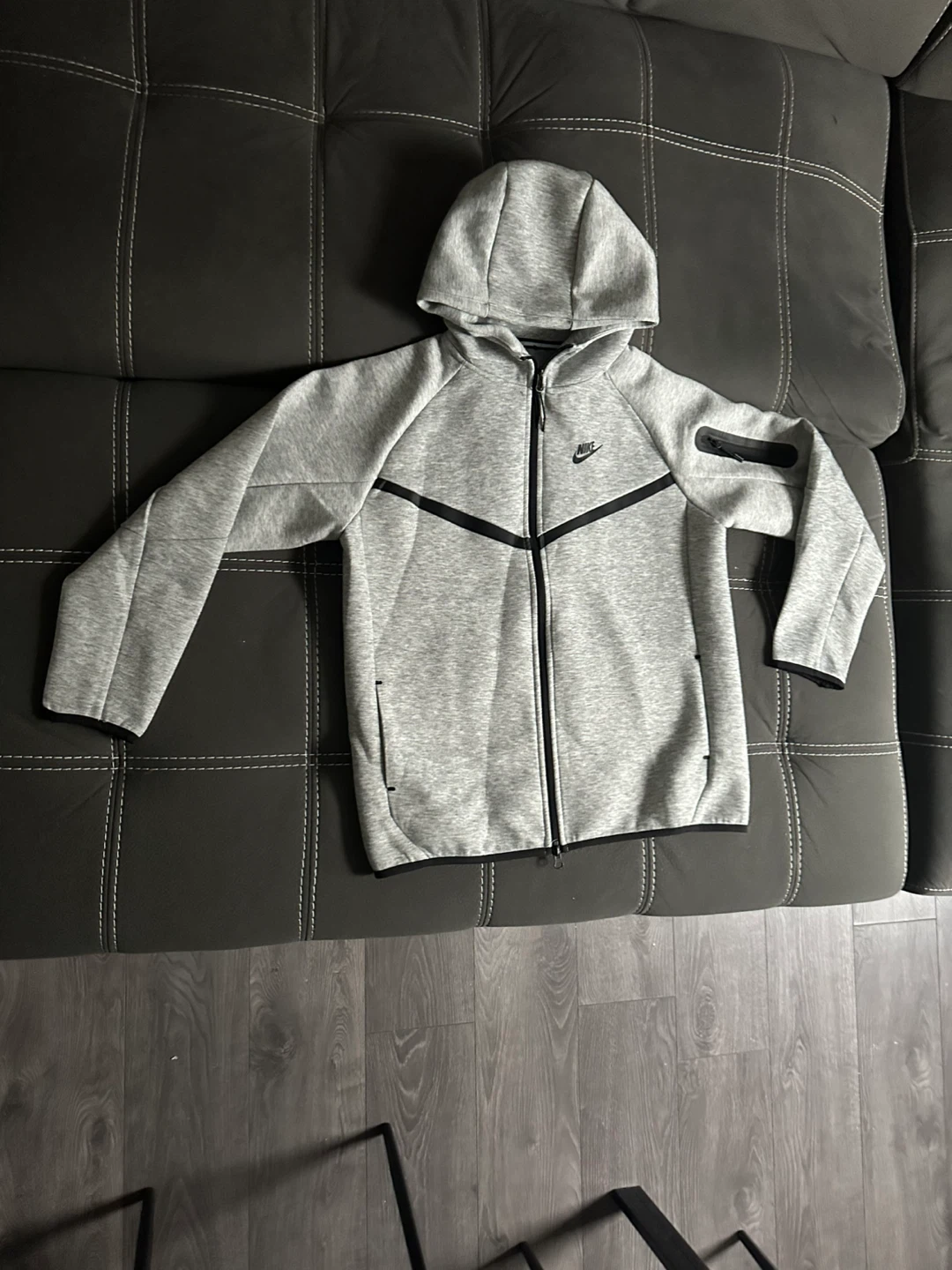 Brand New Nike Tech Fleece Full Zip Hoodie Grey Size M