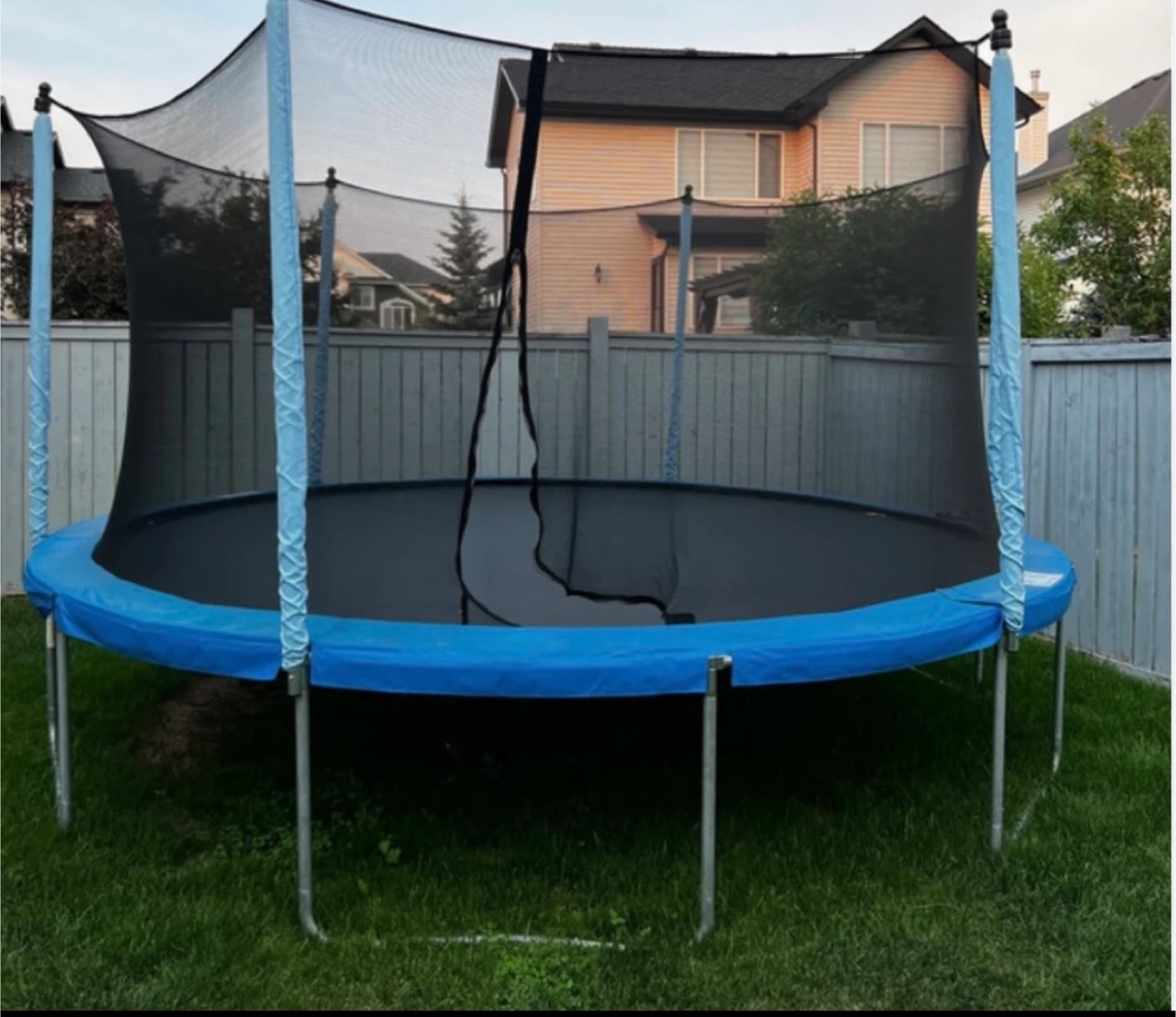Trampoline with Safety Enclosure Net 12ft round - photo 2