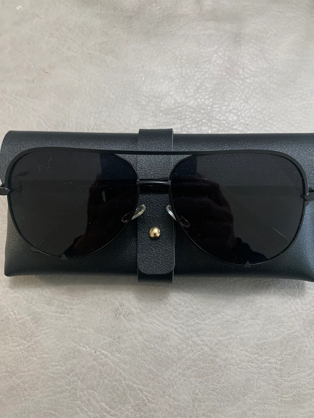 Black Aviator Sunglasses with Case