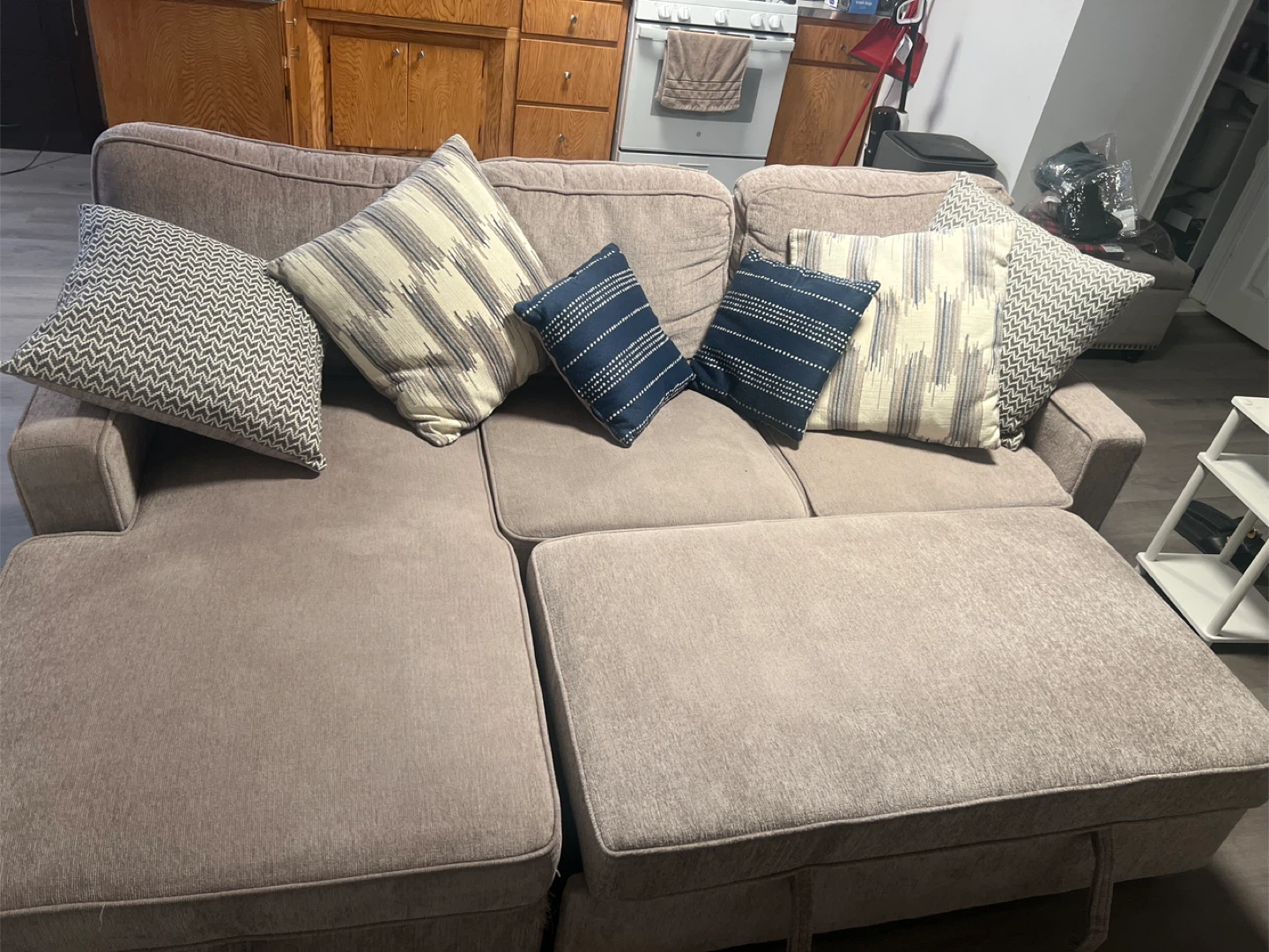 Sectional Couch with Storage Ottoman PICKUP ONLY - photo 3