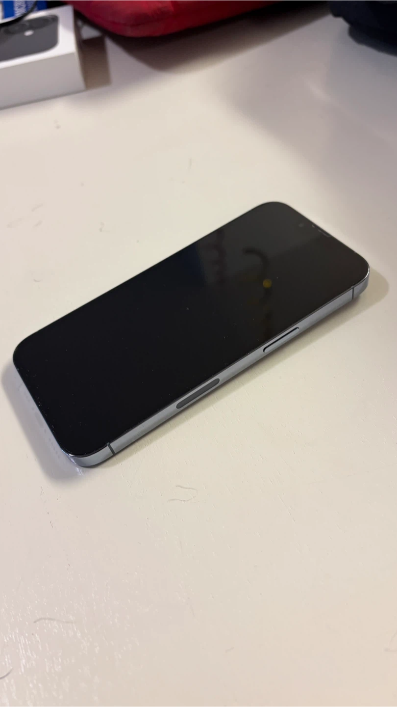 Iphone 13 Pro - photo 2