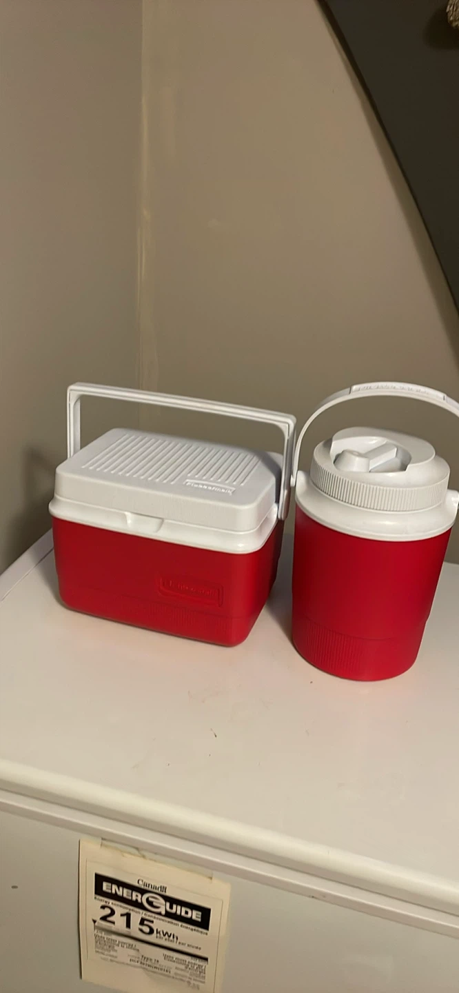 Rubbermaid 3 in 1 Red Cooler - photo 5