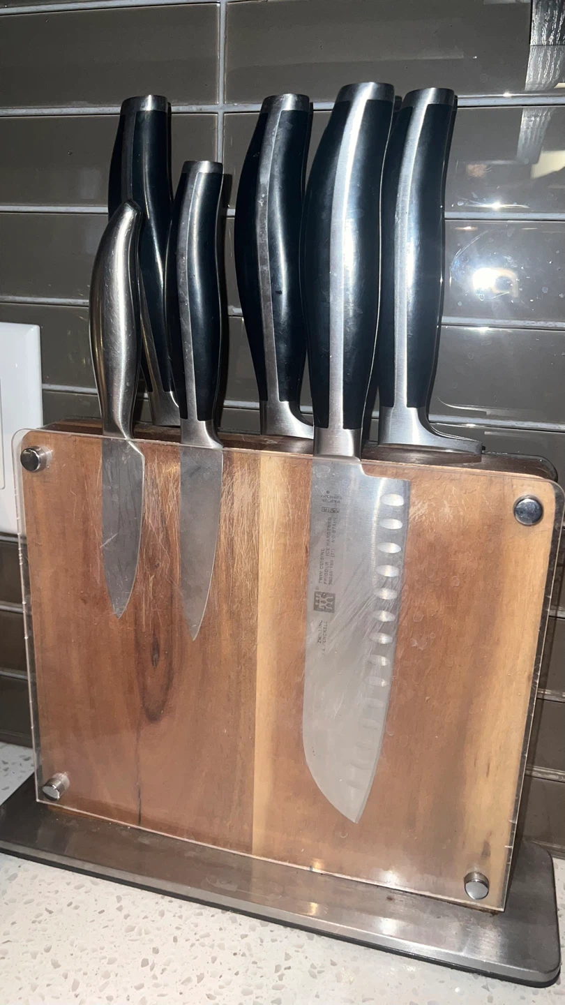 Knife Block with Wooden and Acrylic Design - photo 2