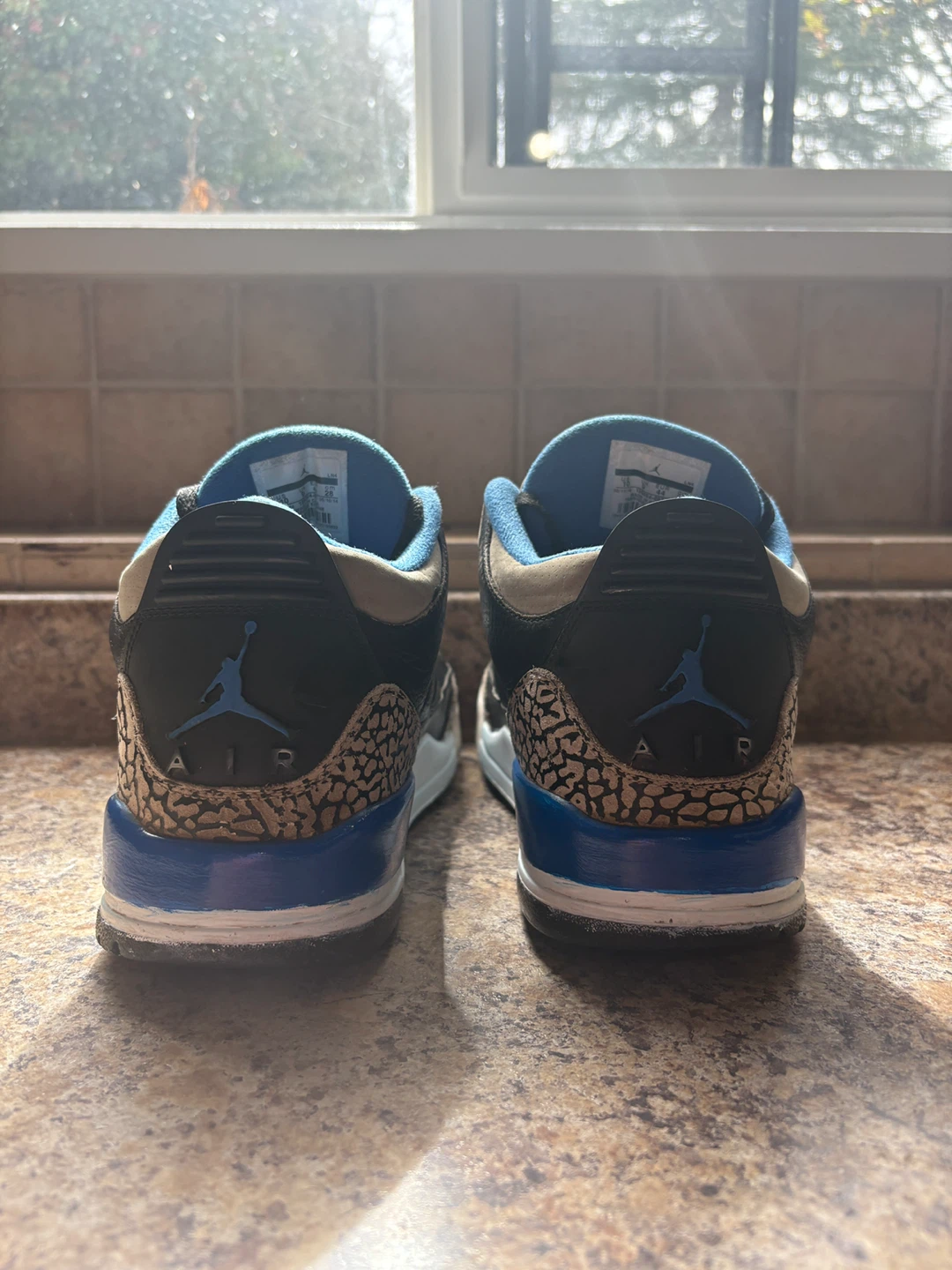 Air Jordan 3 Retro Sneakers - photo 2