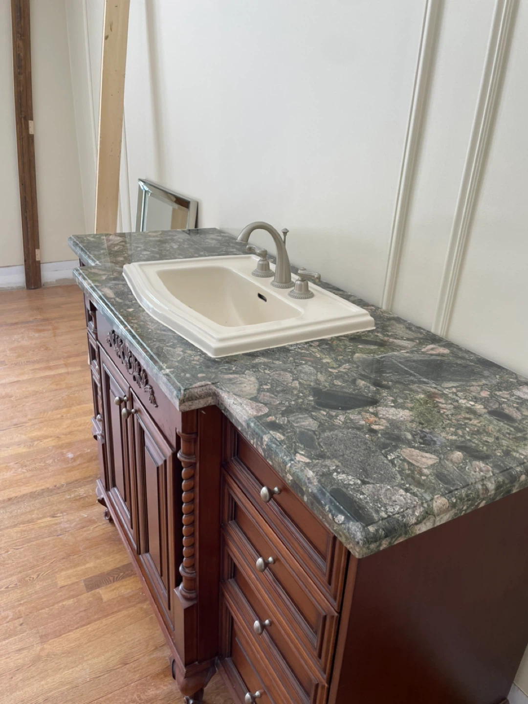 Custom Vanity - photo 2