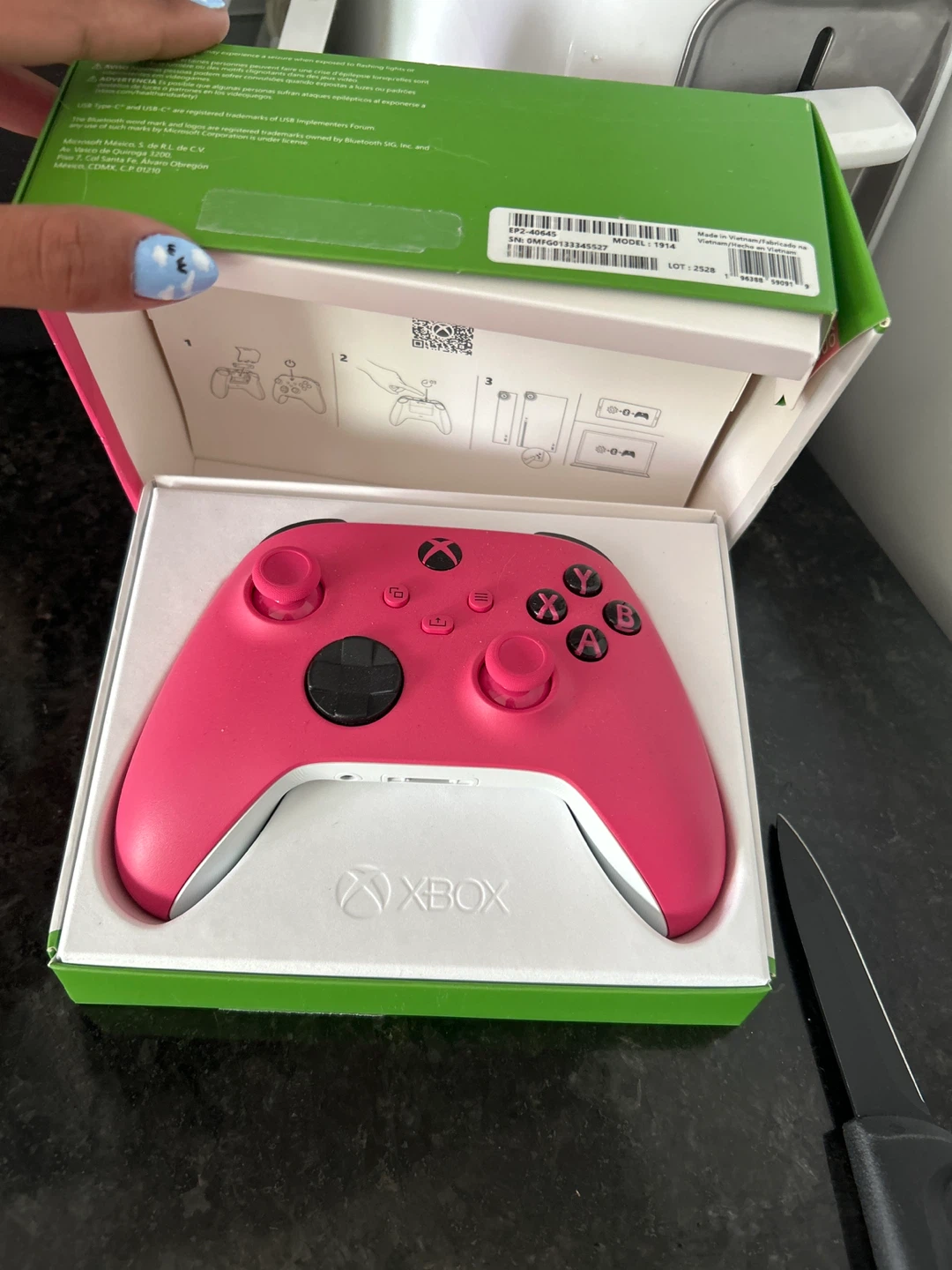 Xbox Wireless Controller - Pink - photo 2