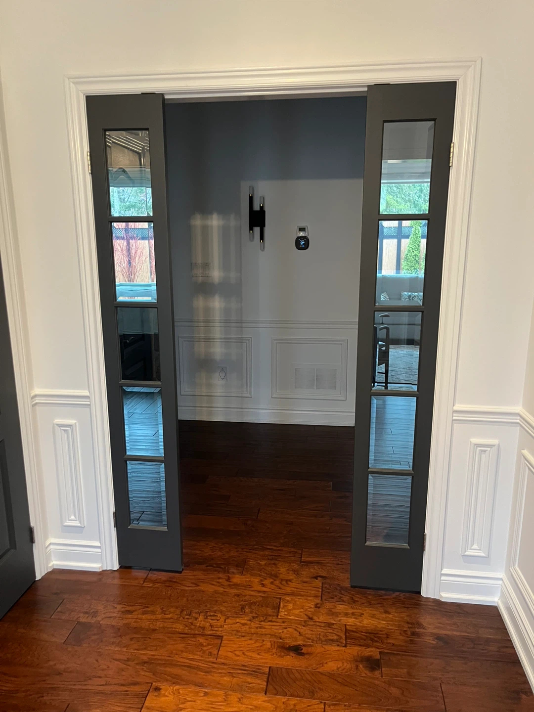 Decorative glass panel doors