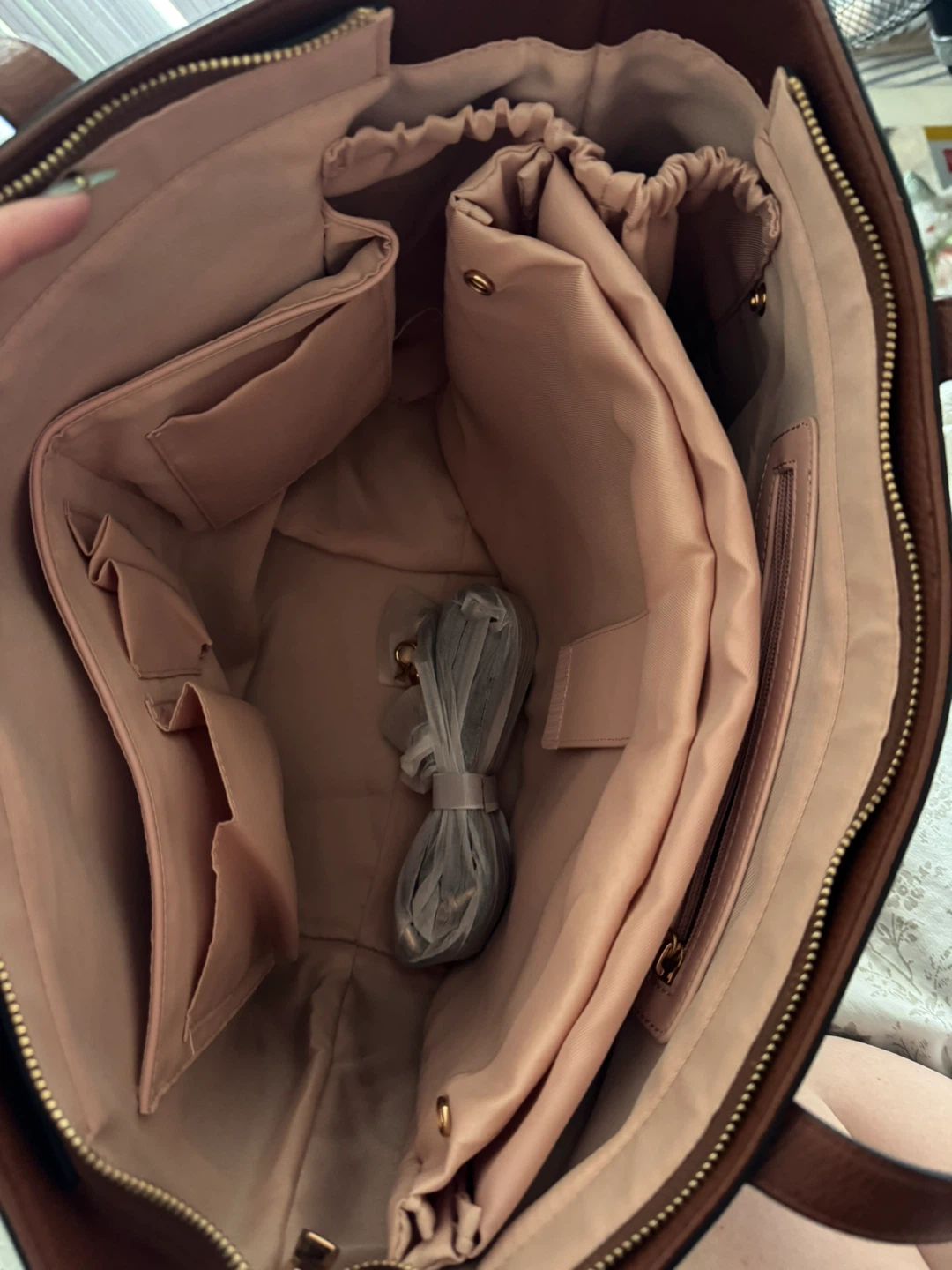 Poppy & Peonies Go-Getter Bag – Chestnut - photo 2