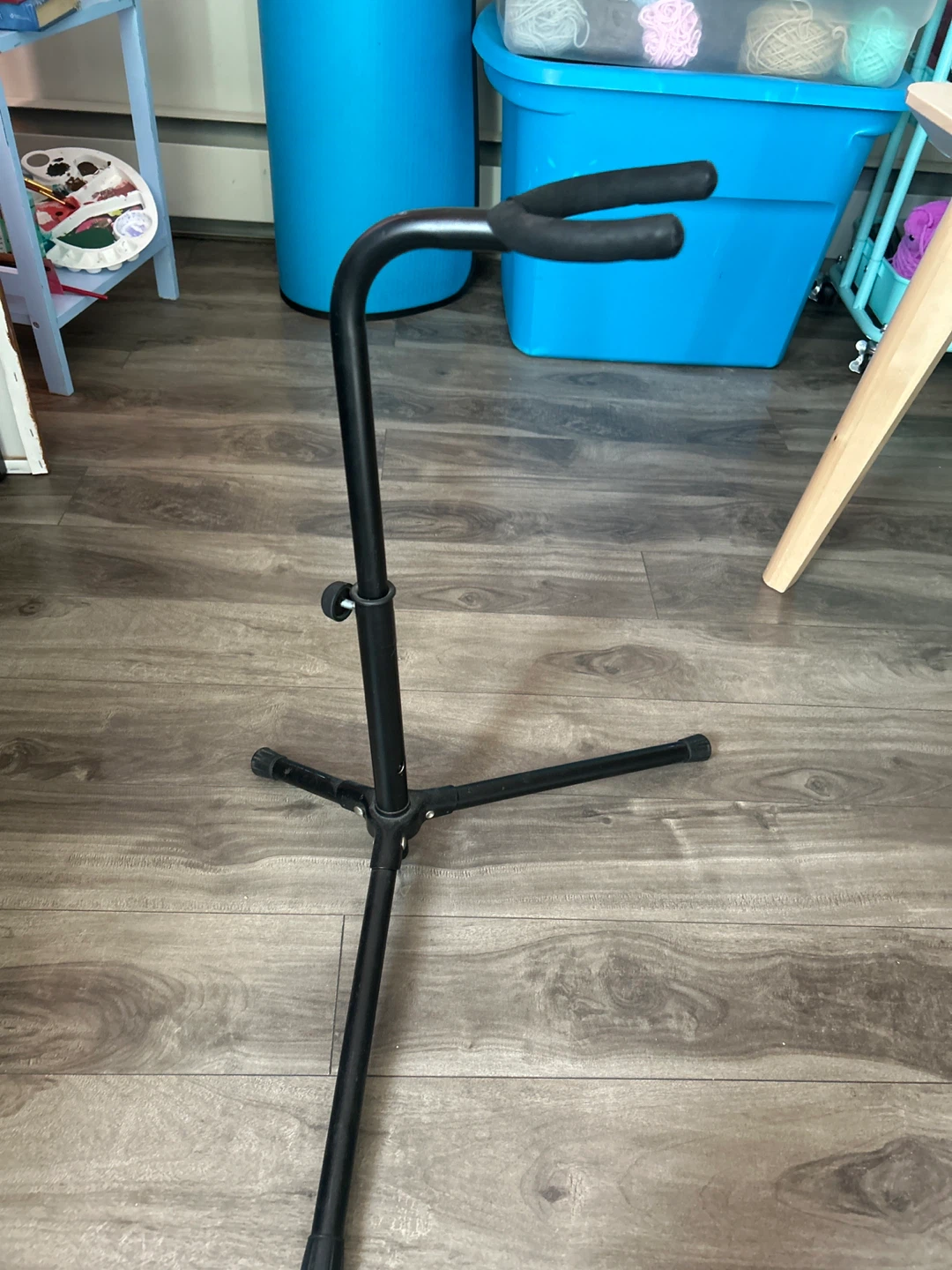 Adjustable Guitar Stand - photo 2