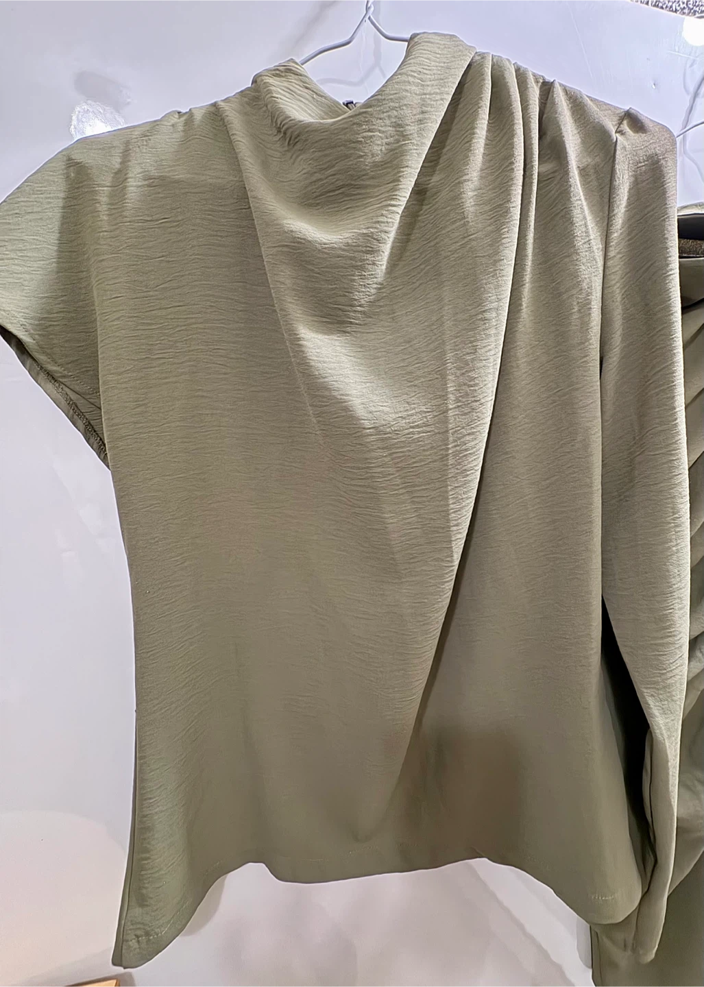 Zara Ruched Skirt and Asymmetrical Top (Set)  Size S - photo 2
