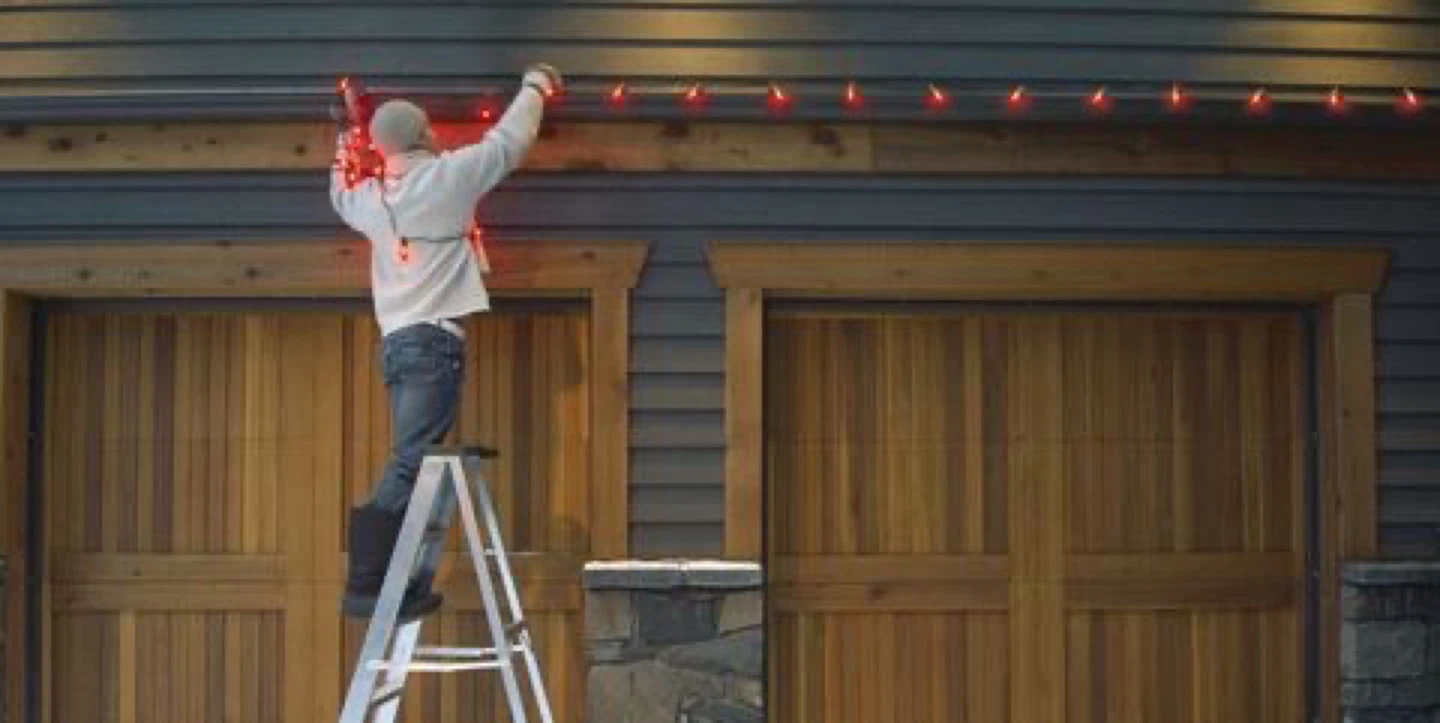 Christmas lights removal