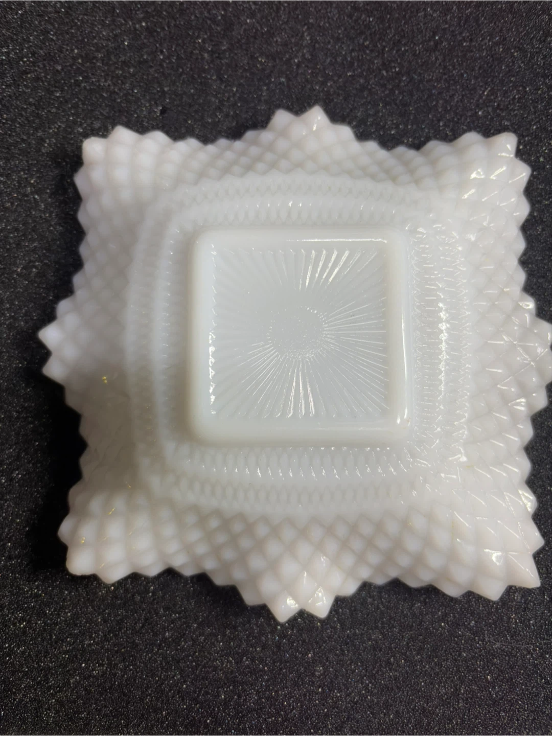 Vintage Milk Glass Vanity Dish Jewelry Holder - photo 4