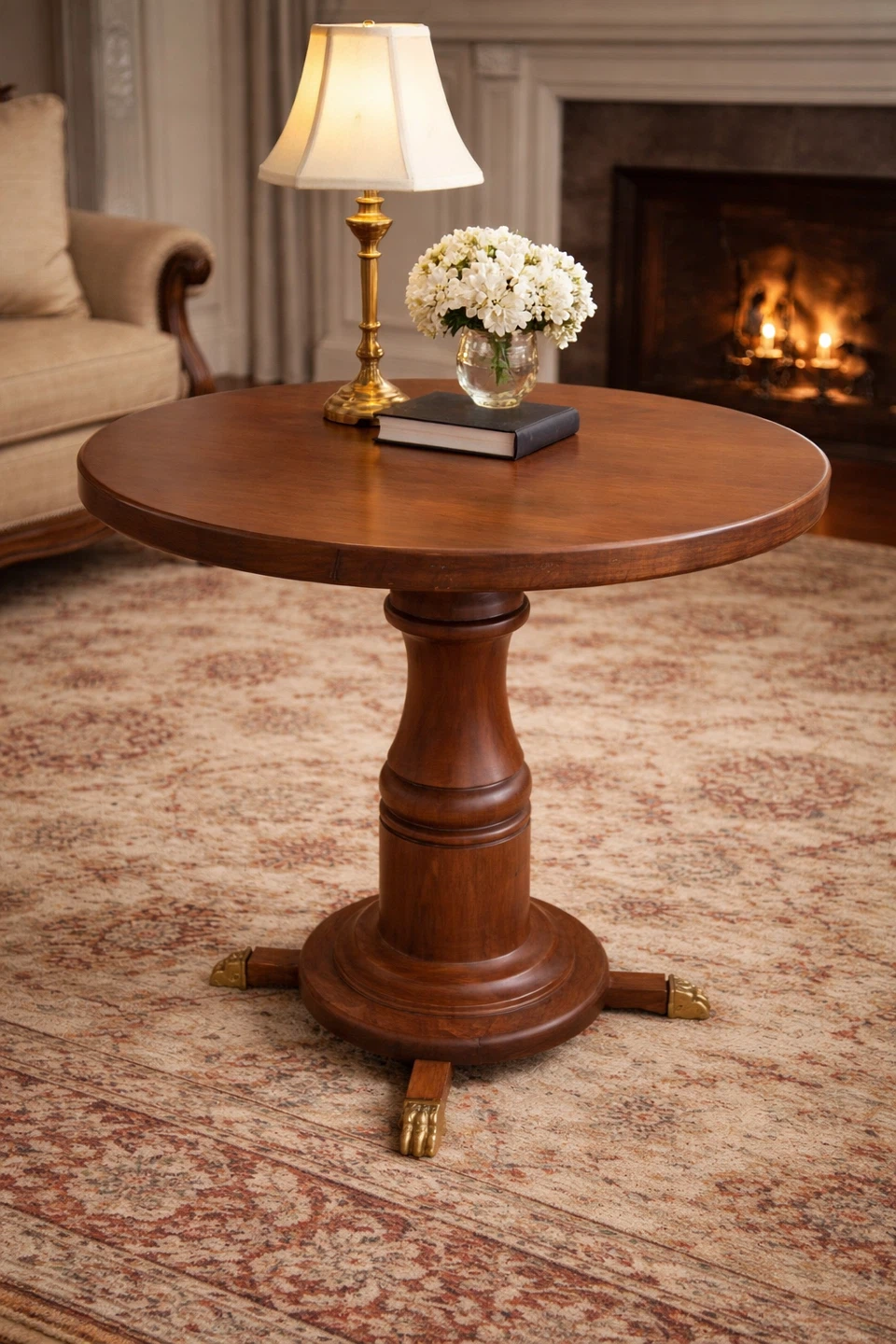 Round Pedestal Accent Table with Claw Feet Pedestal spins