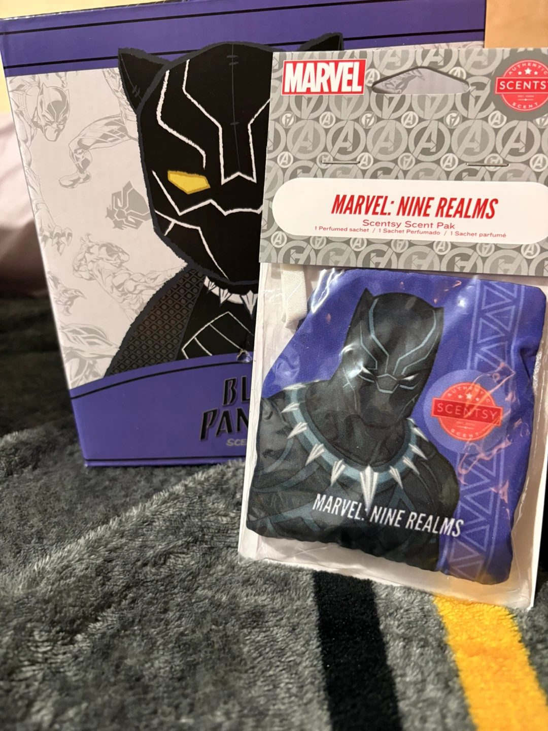 Scentsy Buddy & Marvel Nine Realms  Scent Pak - Black Panther