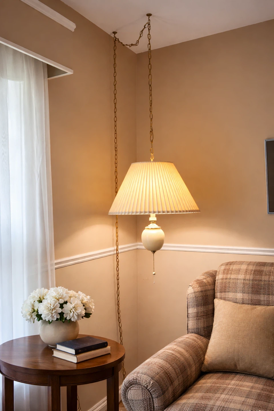 Vintage Hanging Lamp with Pull Chain