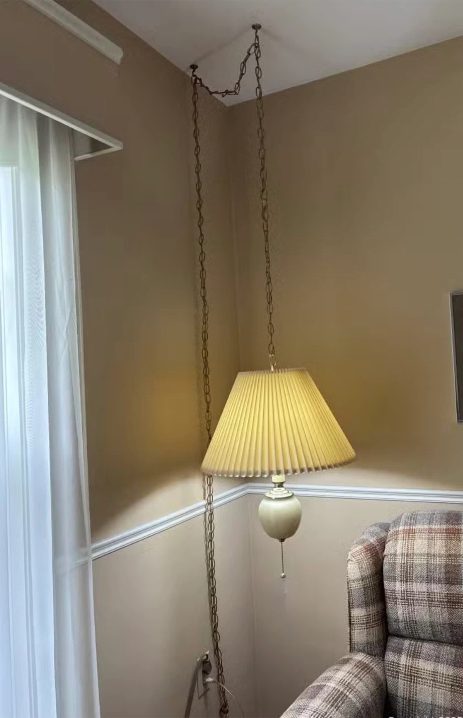Vintage Hanging Lamp with Pull Chain - photo 2
