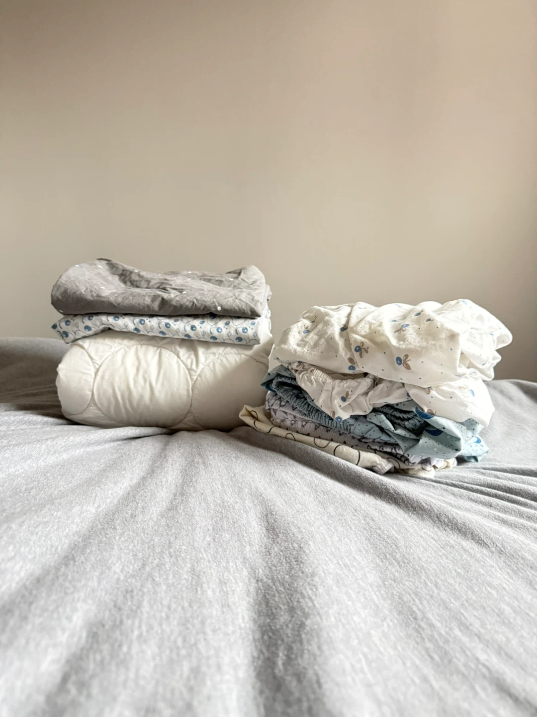 #FREECYLE IKEA Duvet and Cover Set PLUS Crib Sheets