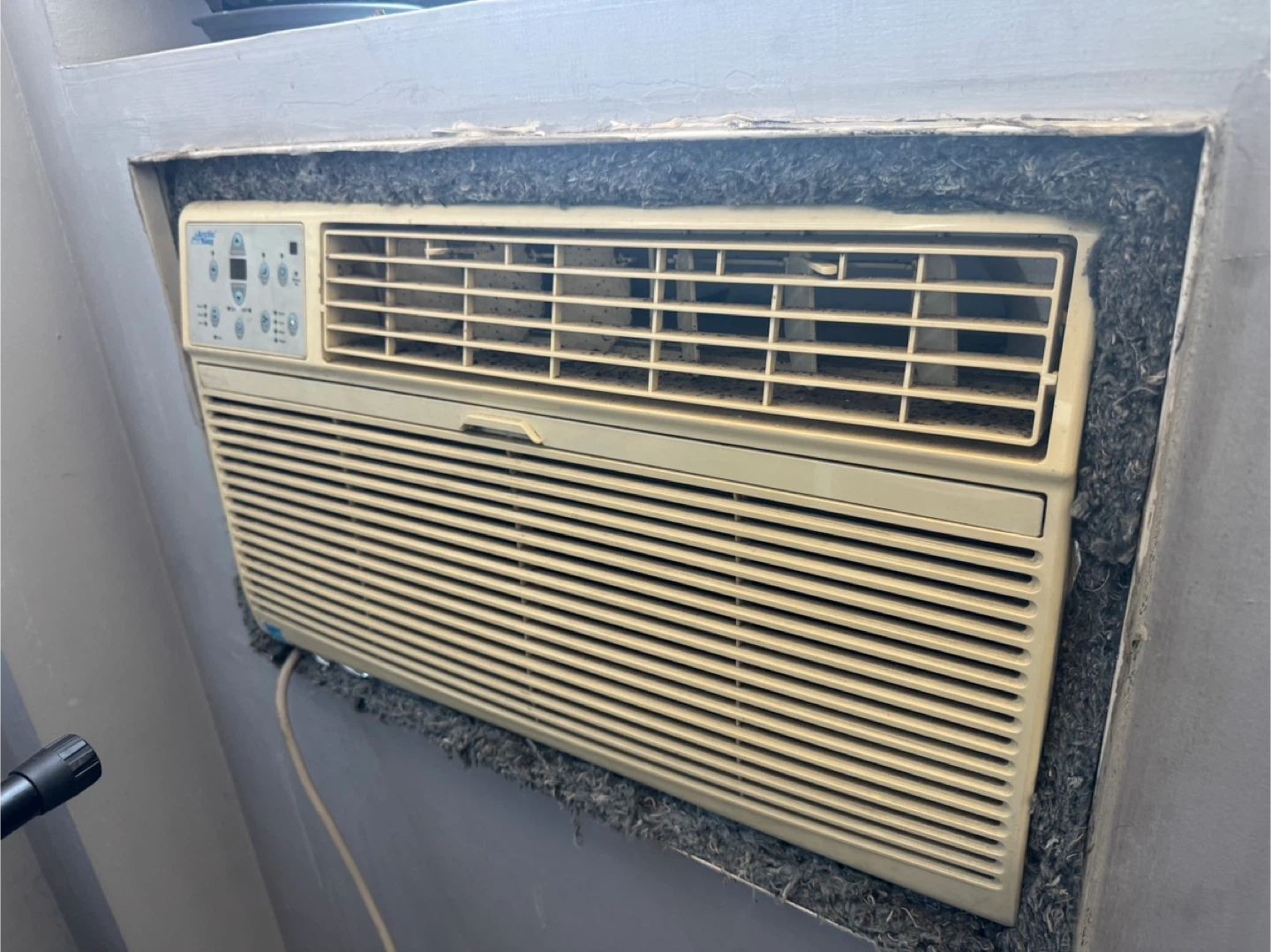 Arctic King In Wall Air Conditioner - photo 3