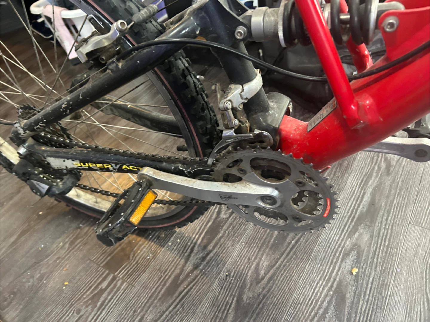 Red cannondale bike - photo 5