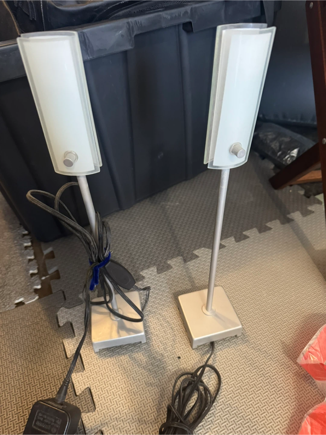 Pair of Modern Table Lamps - photo 2