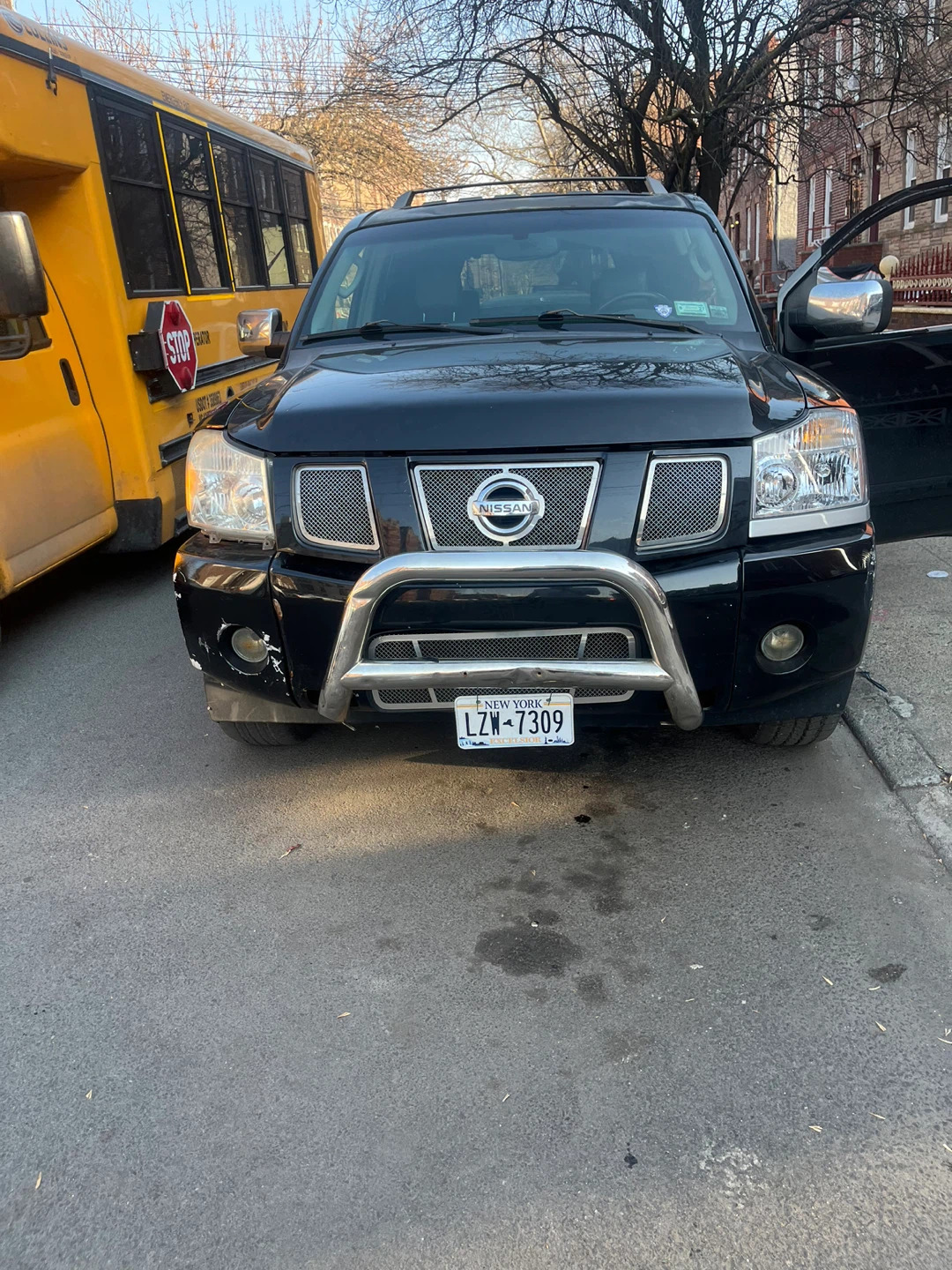 Black Nissan Armada SUV - photo 3