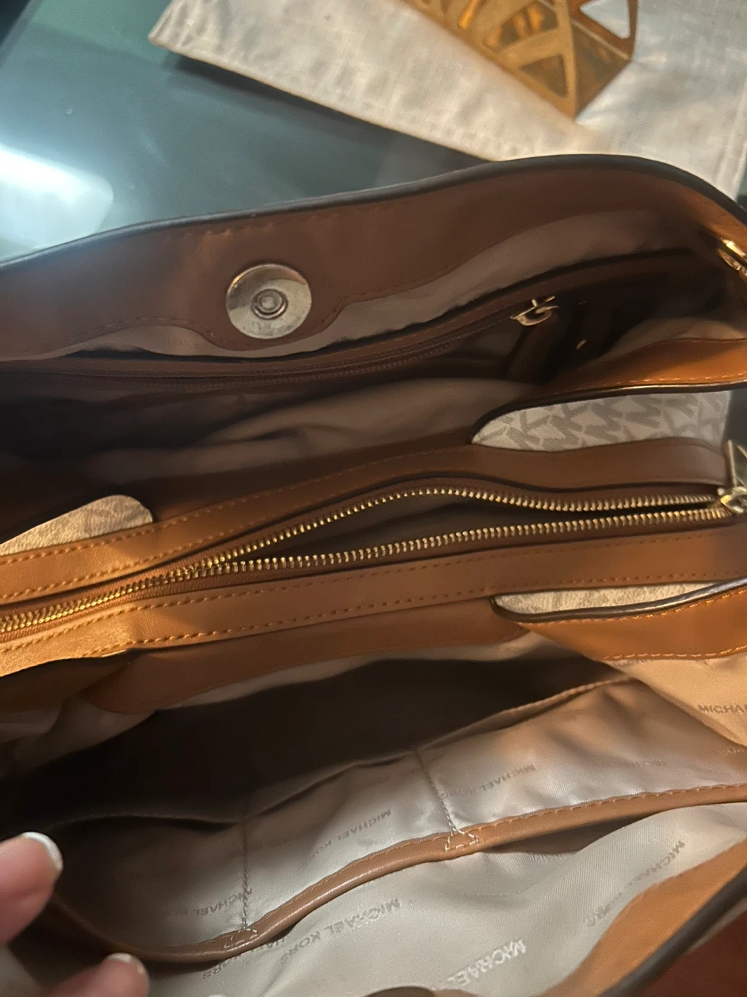 Michael Kors Shoulder Bag - photo 4