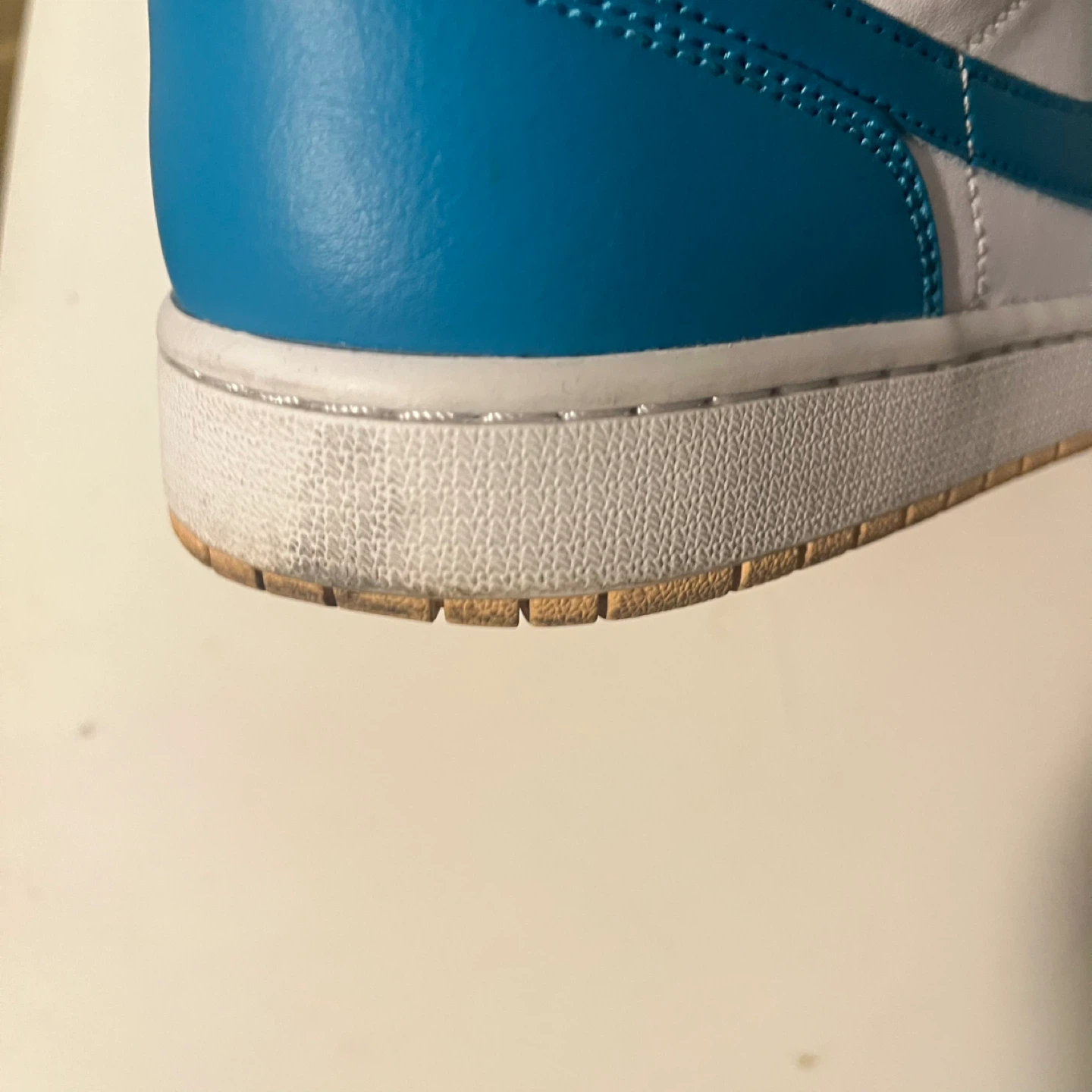 Air Jordan 1 Mid SE 'Blue Tint' Sneakers - photo 3