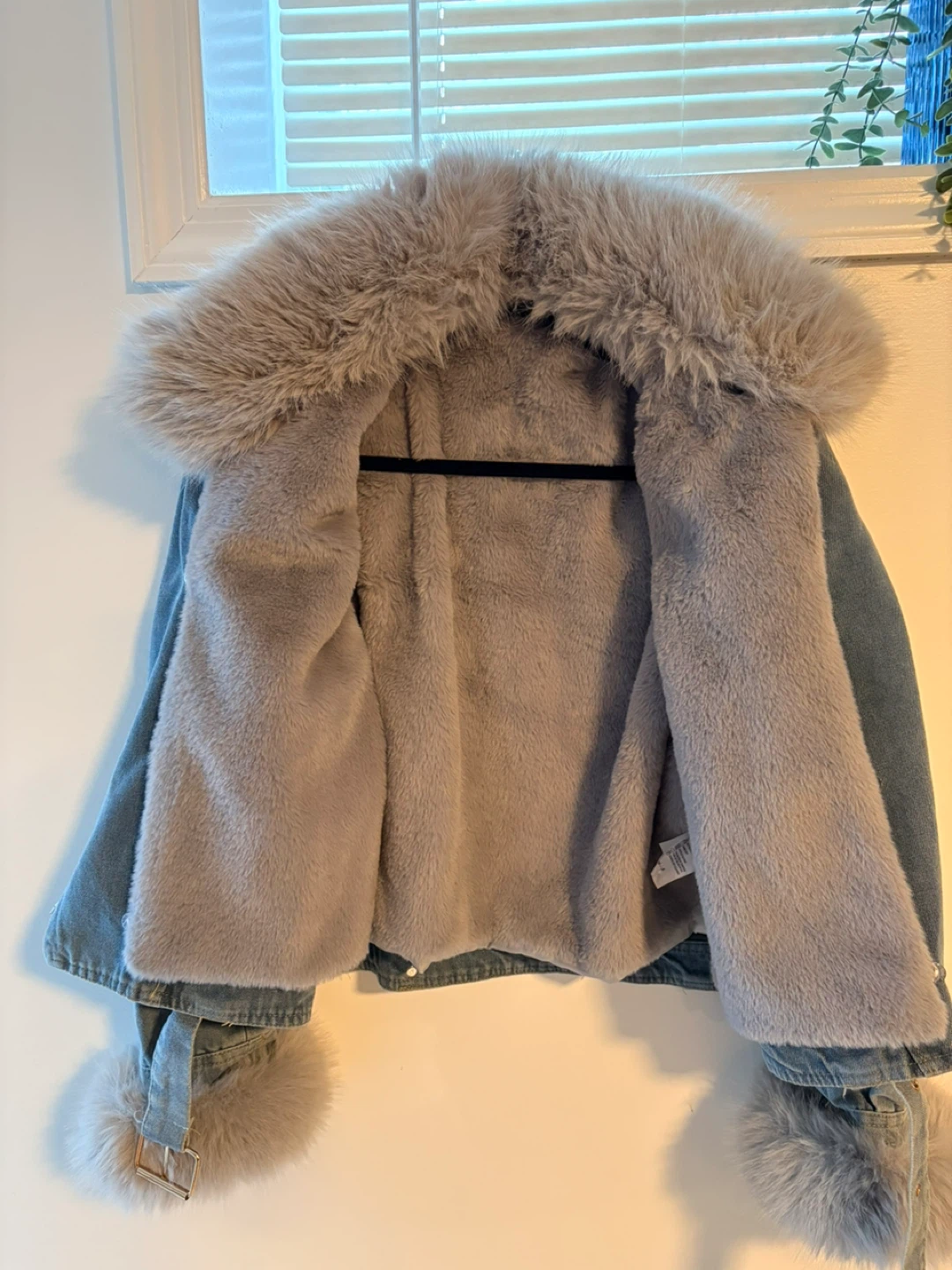 Women's Denim Jacket with Fur Trim - photo 3