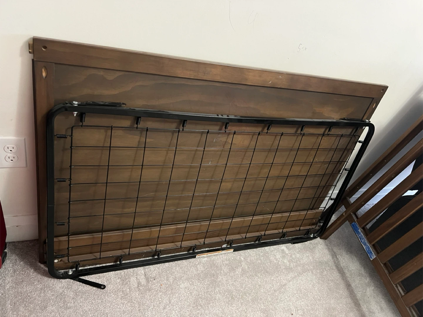 Wooden Baby Crib with Mattress - photo 2