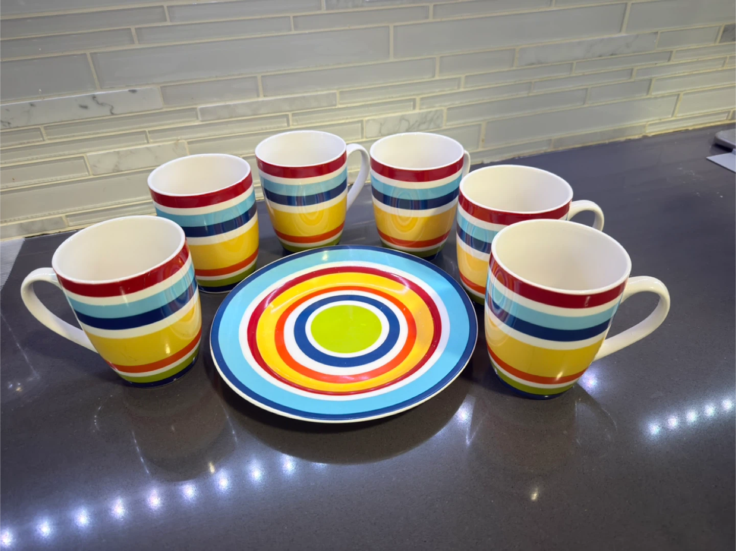 Set of 5 Striped Tea/ Coffee Mugs and 1 Snack Plate