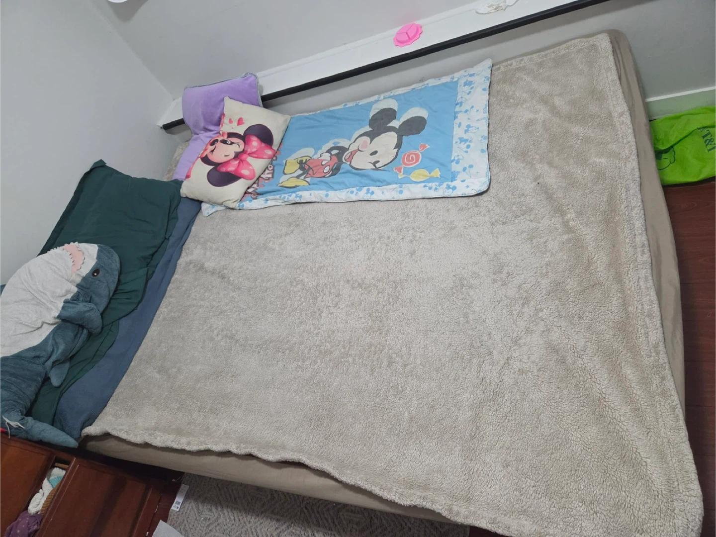 Queen spring matress and frame