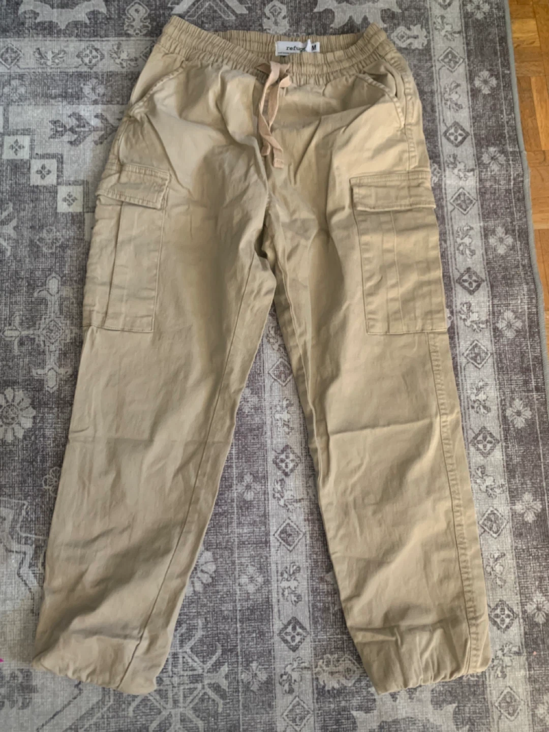 Refuge Cargo Pants Size M
