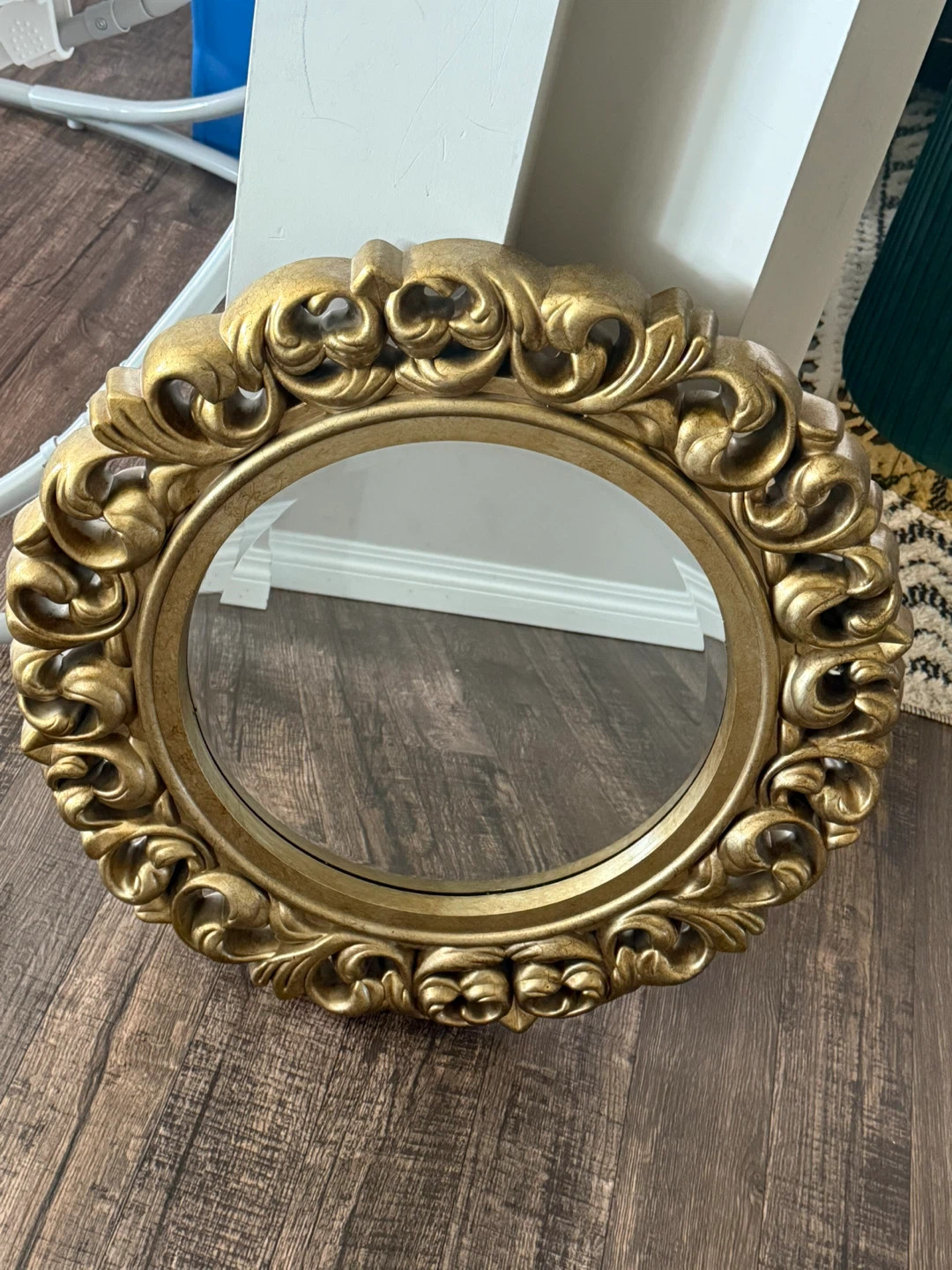 Ornate Gold Round Mirror - photo 3