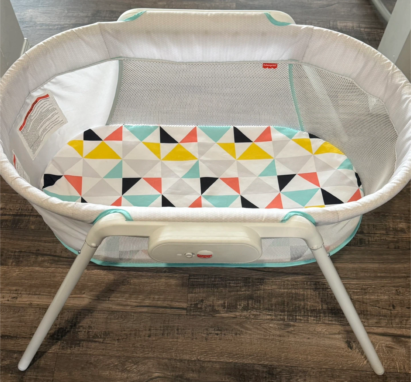 Fisher-Price Bassinet with Geometric Print