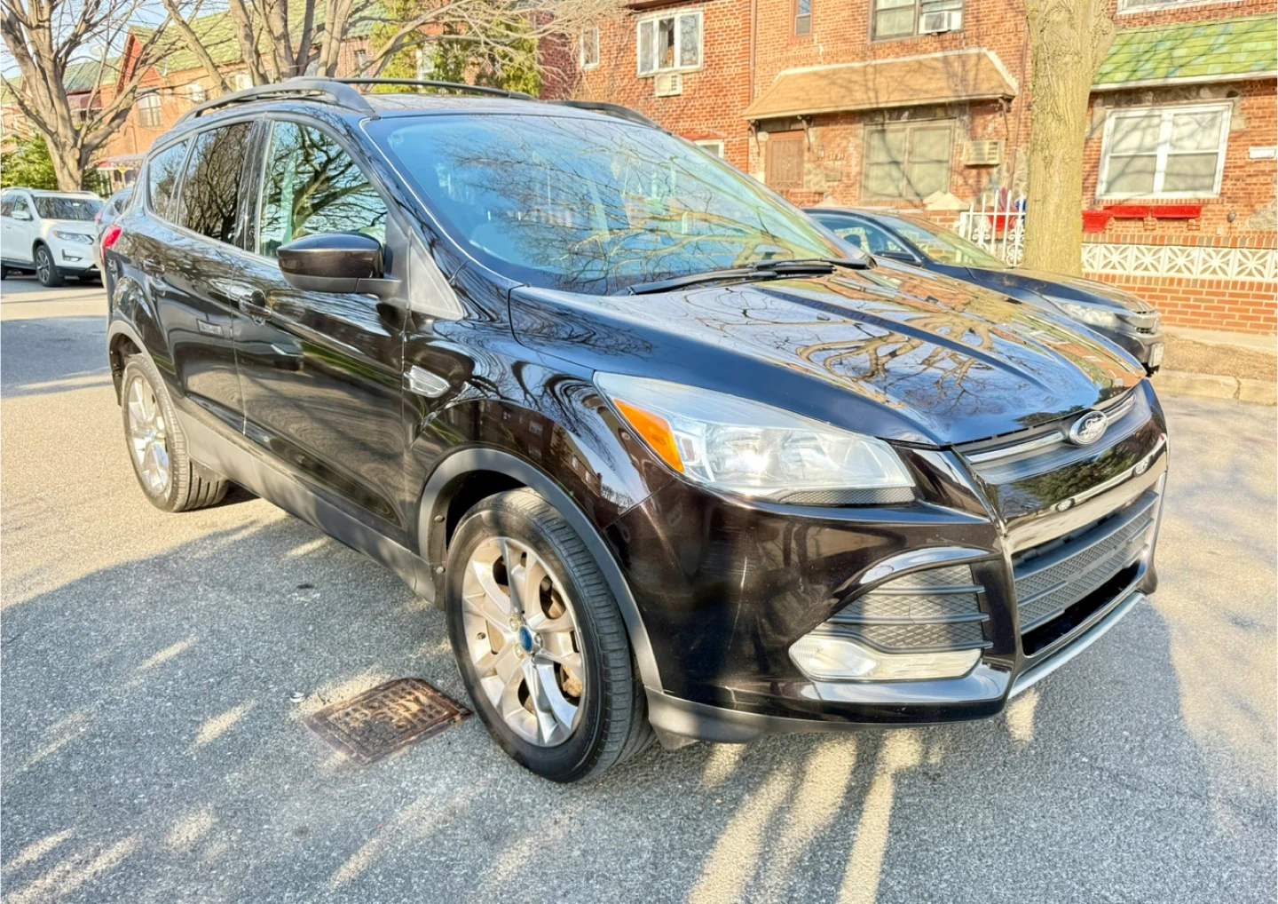 Ford Escape SUV - photo 2