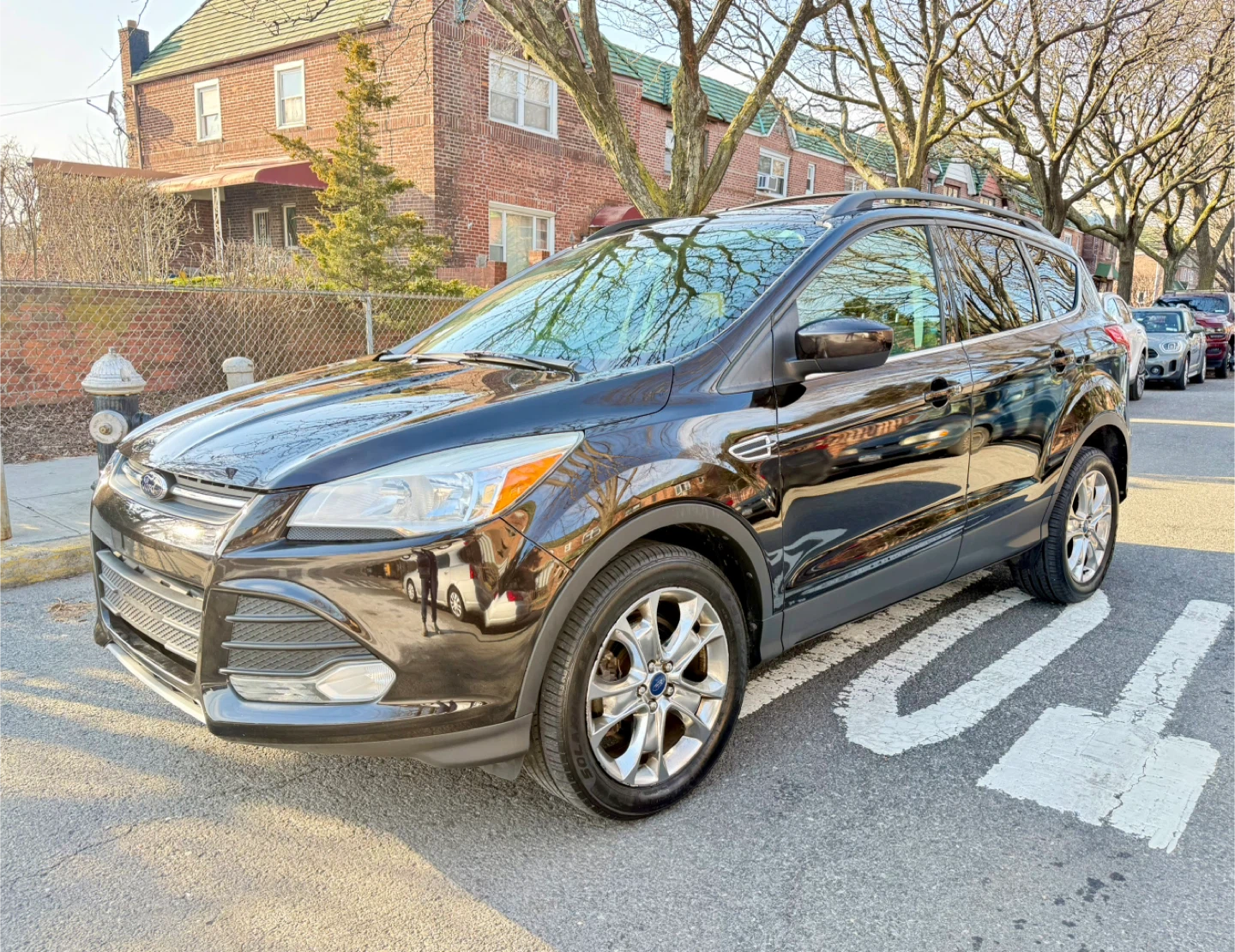 Ford Escape SUV - photo 3