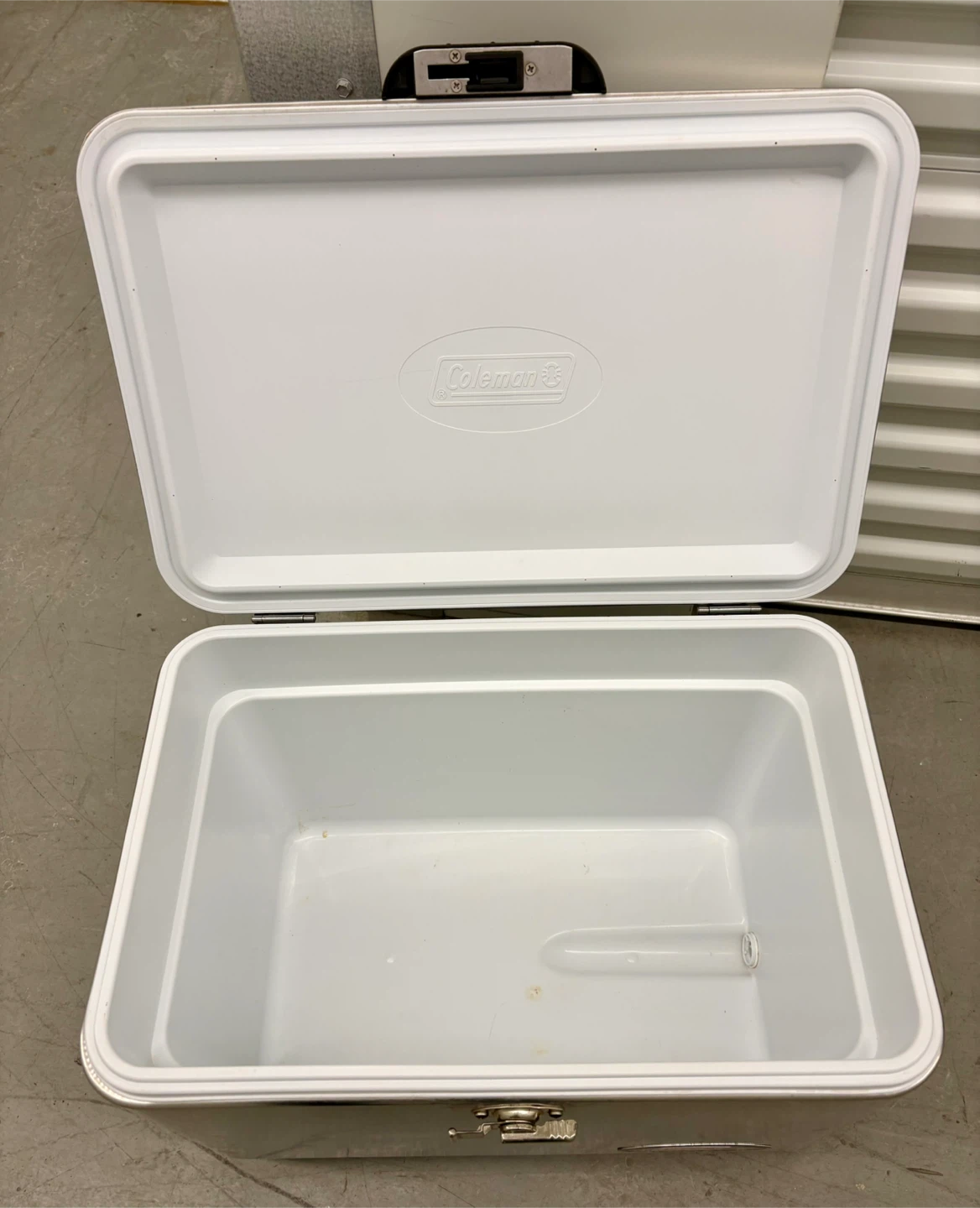 Vintage Coleman 54-quart Steel Belted Cooler - photo 2