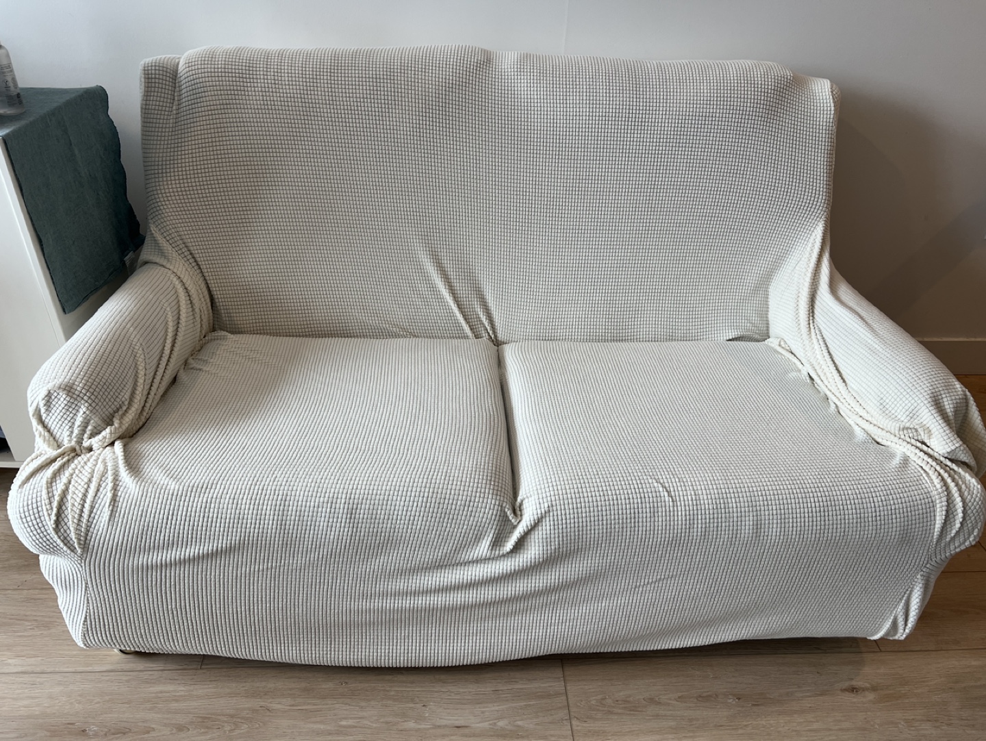 Loveseat Sofa with Geometric Pattern