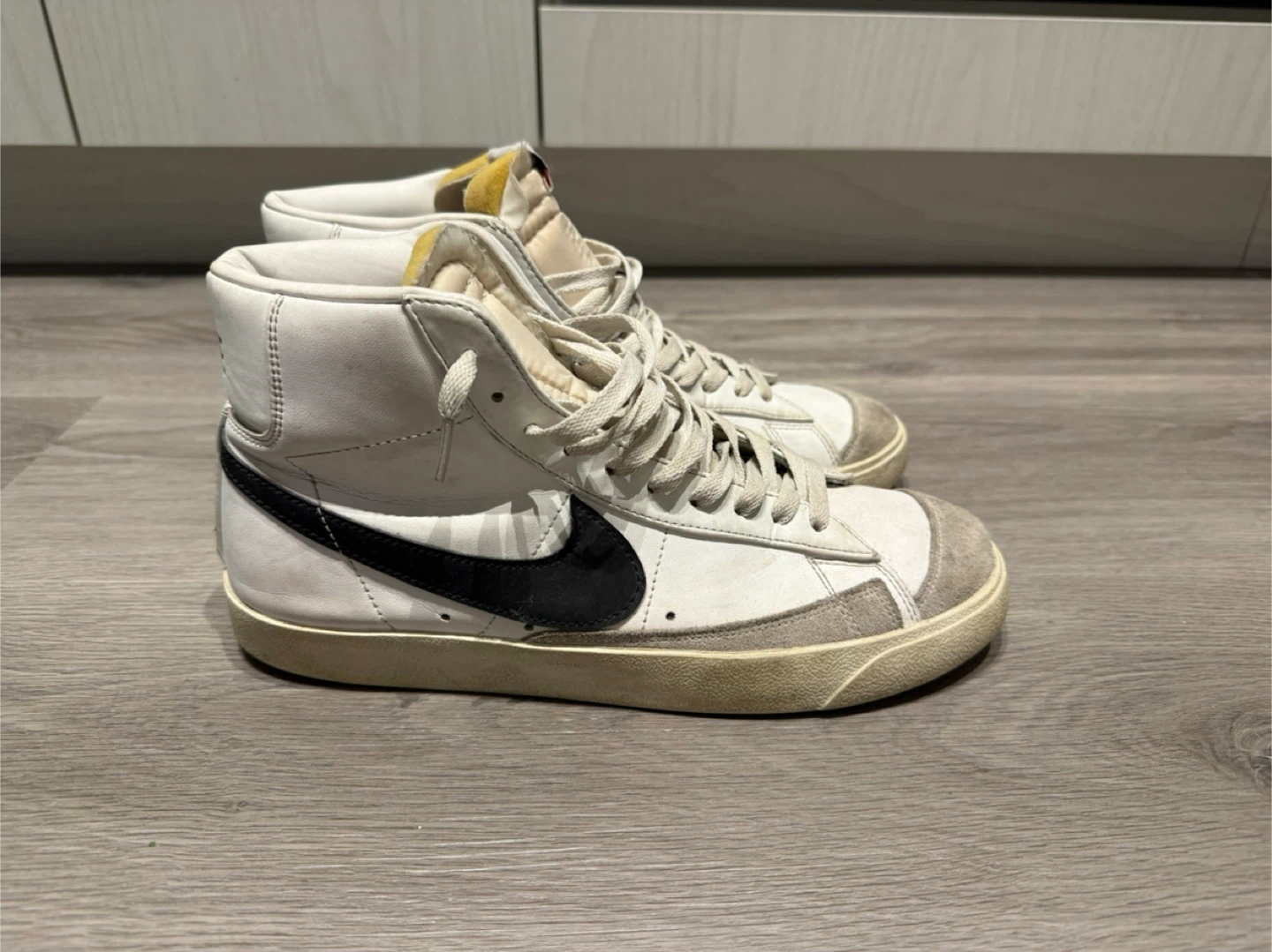 *USED* Nike Blazer sneakers