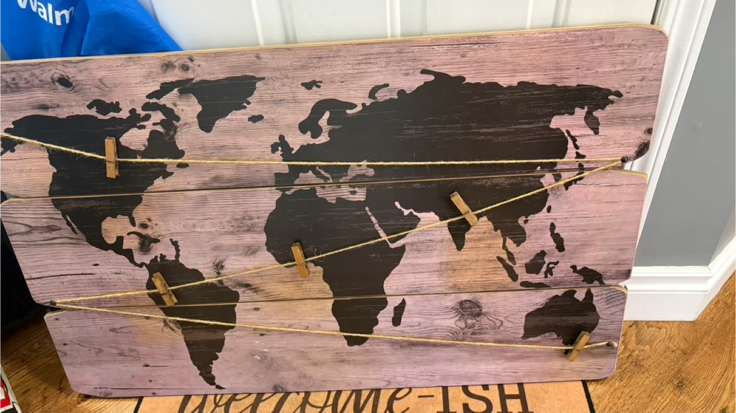 Free Wooden World Map Photo Display Board - photo 2